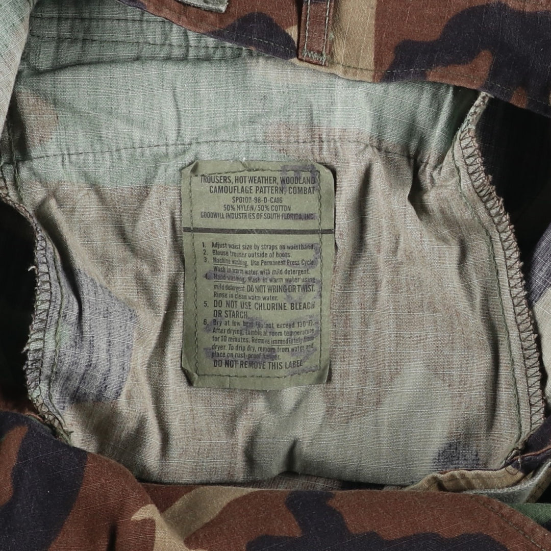 1990'S US Military Issue Camouflage Pattern Woodland Camo Ripstop Military Cargo Pants, Made in USA, MEDIUM-REGULAR (Men's W36 equivalent) Nylon Khaki type Vintage Second Hand