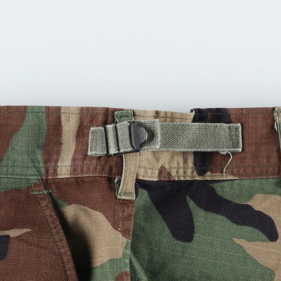 1990'S US Military Issue Camouflage Pattern Woodland Camo Ripstop Military Cargo Pants, Made in USA, MEDIUM-REGULAR (Men's W36 equivalent) Nylon Khaki type Vintage Second Hand
