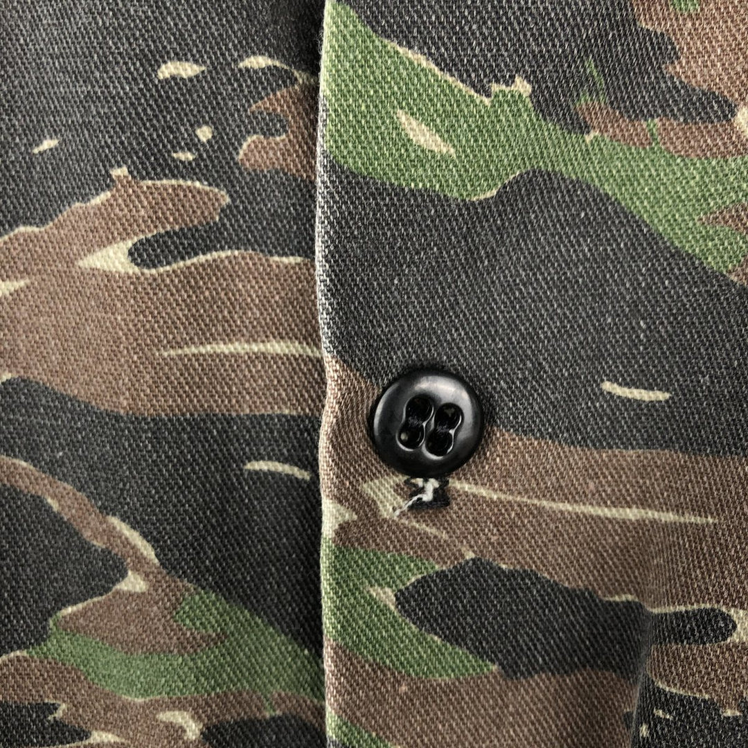 70s-80'S Cabelas Camouflage Pattern Tiger Stripe Camo Long-Sleeve Cotton Shirt, Men's Size XL (Equivalent), Vintage unclear brown type Vintage Second Hand