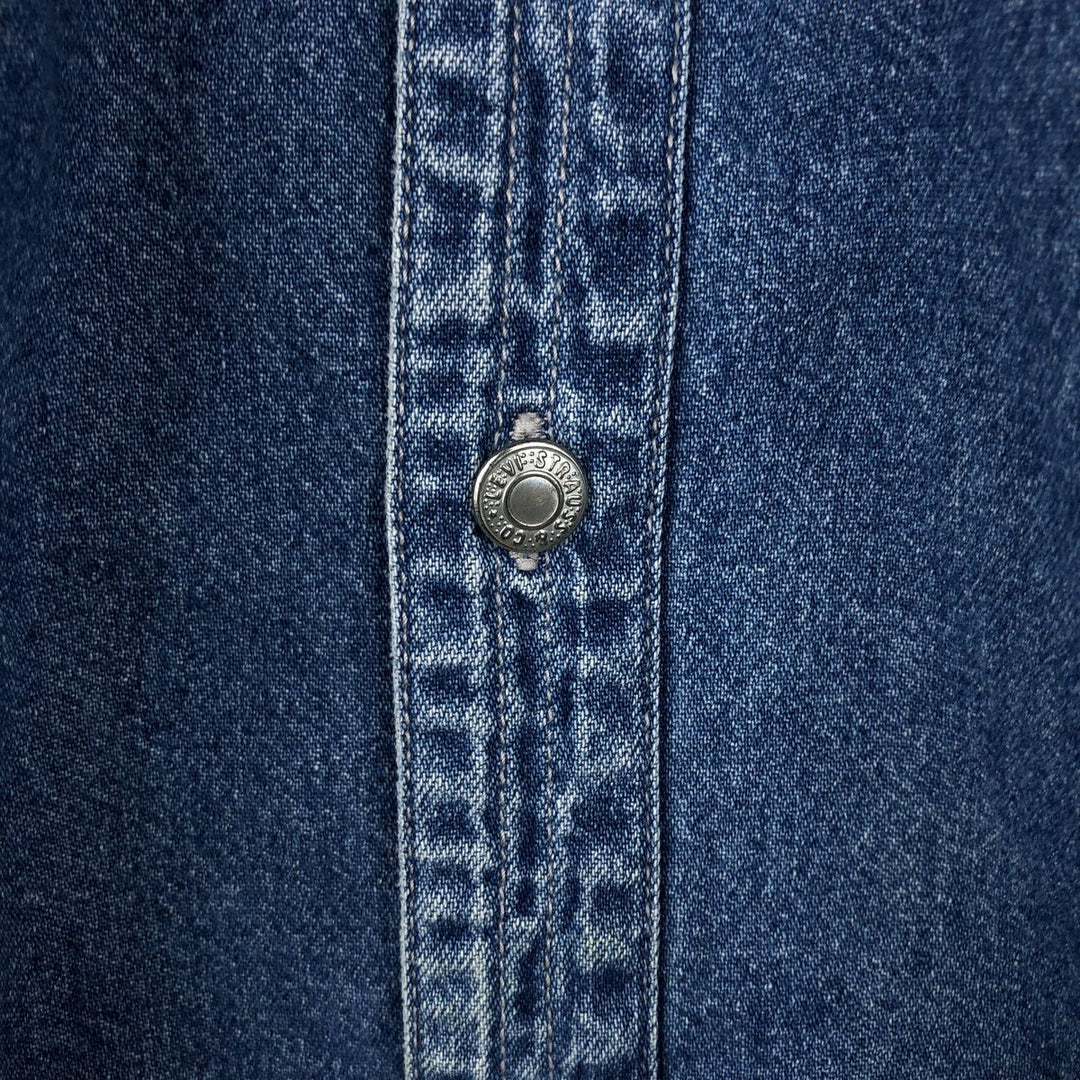 Levi's long sleeve denim shirt, men's size XL cotton blue type Vintage Second Hand