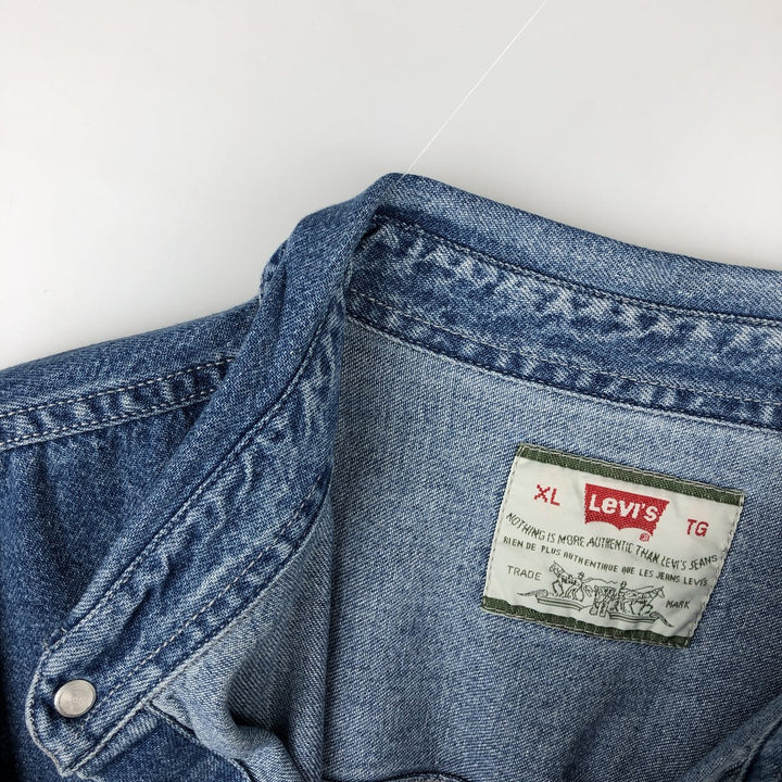 Levi's long sleeve denim shirt, men's size XL cotton blue type Vintage Second Hand
