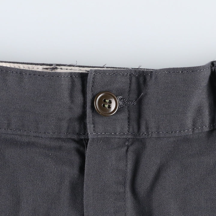 Dickies Relaxed Fit Cargo Shorts (Men's size W38) polyester gray type Vintage Second Hand