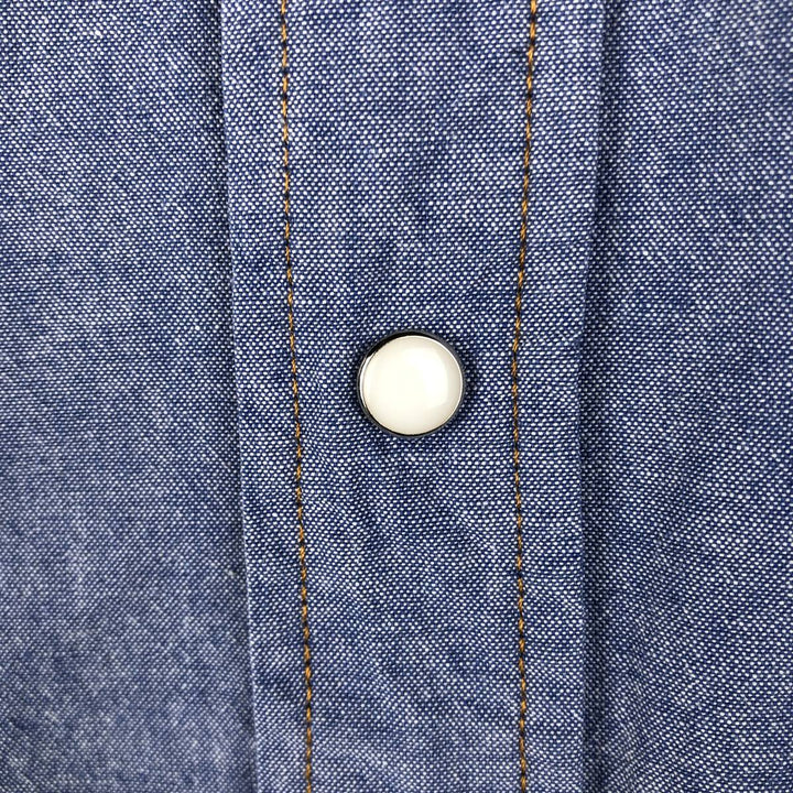 Wrangler Long Sleeve Denim Western Shirt, Men's Size Medium unclear blue type Vintage Second Hand