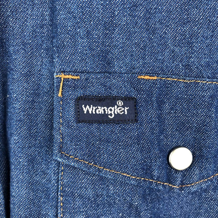 Wrangler Long Sleeve Denim Western Shirt, Men's Size Medium cotton blue type Vintage Second Hand