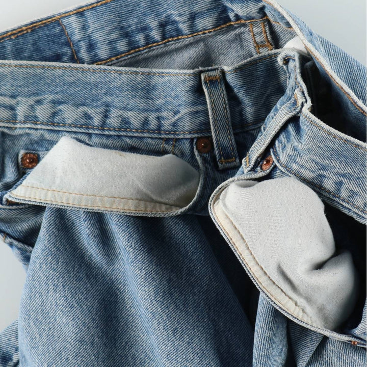 00'S Levi's 550 Relaxed Fit Denim Shorts for Men, Size W34 cotton blue type Vintage Second Hand