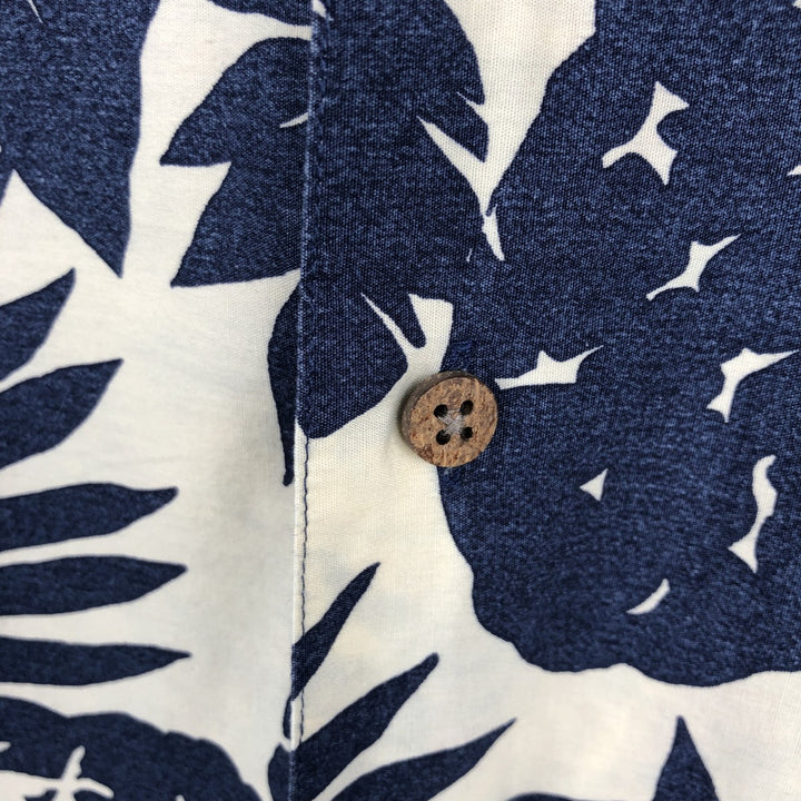 Ralph Lauren CHAPS all-over print Hawaiian Aloha shirt, boxy style, men's size M. cotton pale white type Vintage Second Hand