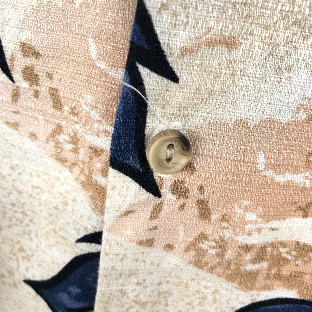 Robert J. Clancey Ltd. All-over Hibiscus Pattern Hawaiian Aloha Shirt, Boxy Shirt, Made in Hawaii, Men's XXL equivalent. cotton Beige type Vintage Second Hand