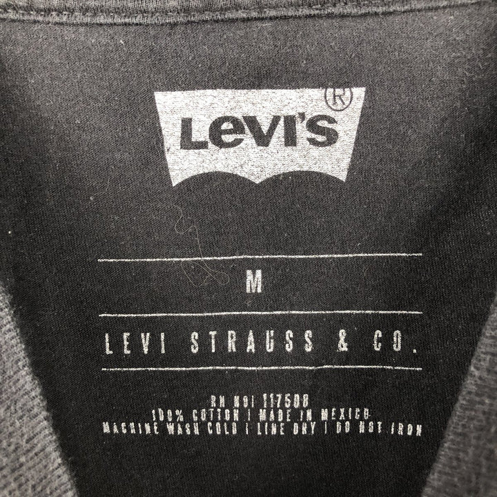 Levi's Eagle Pattern Print T-Shirt, Men's Size M (approx.) cotton black type Vintage Second Hand