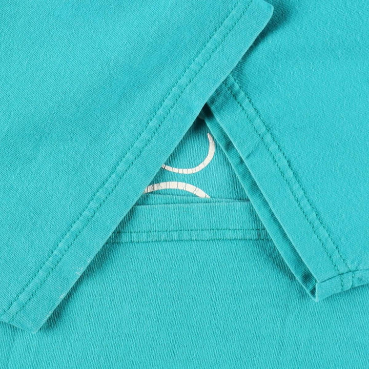 90'S Lee Heavy Weight Cotton Print T-Shirt, Made in USA, Men's XL equivalent, Vintage cotton turquoise blue Vintage Second Hand