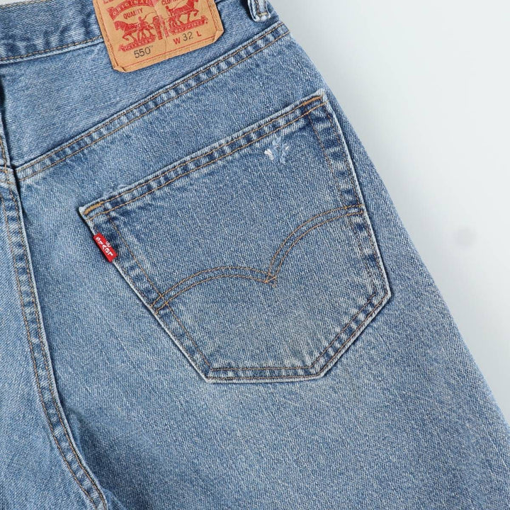Levi's 550 denim shorts, short pants for men, size W32 cotton blue type Vintage Second Hand