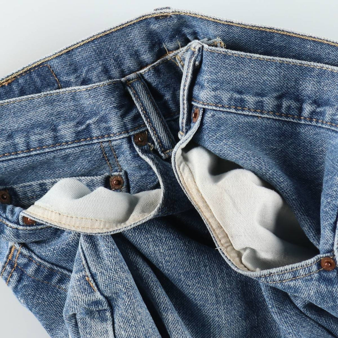 Levi's 550 denim shorts, short pants for men, size W32 cotton blue type Vintage Second Hand