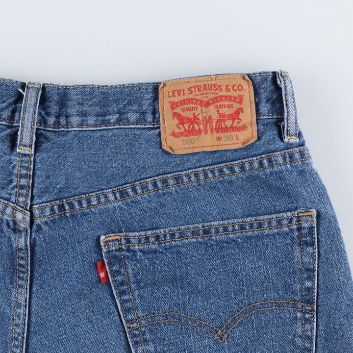 Levi's 550 denim shorts, short pants for men, size W35 cotton blue type Vintage Second Hand
