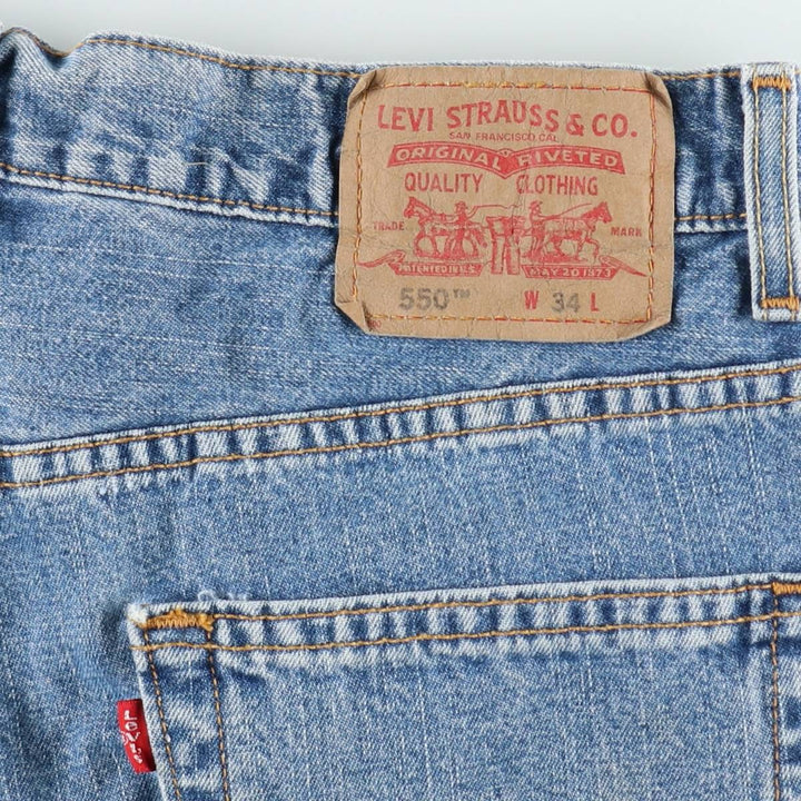Levi's 550 denim shorts, short pants for men, size W34 unclear blue type Vintage Second Hand