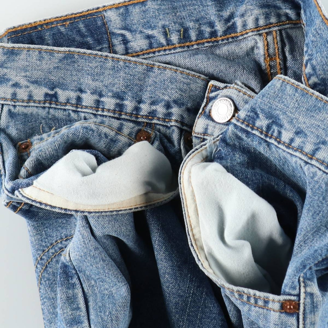 Levi's 550 denim shorts, short pants for men, size W34 unclear blue type Vintage Second Hand