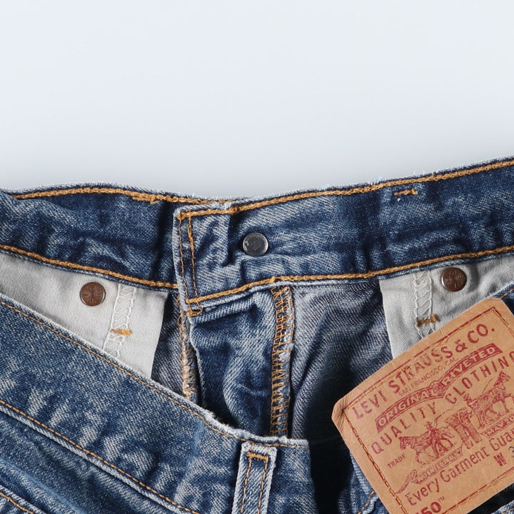 90'S Levi's 550 Relaxed Fit Denim Shorts (Jorts) Made in USA, Men's Size 32, Vintage cotton blue type Vintage Second Hand