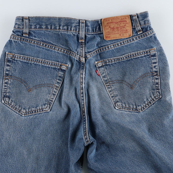 90'S Levi's 550 Relaxed Fit Denim Shorts (Jorts) Made in USA, Men's Size 32, Vintage cotton blue type Vintage Second Hand