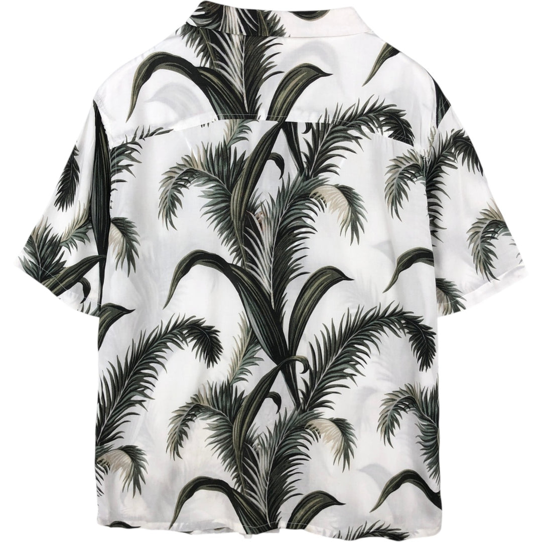 STUSSY All-Over Leaf Pattern Open Collar Rayon Hawaiian Aloha Shirt, Men's Size Small Rayon white type Vintage Second Hand
