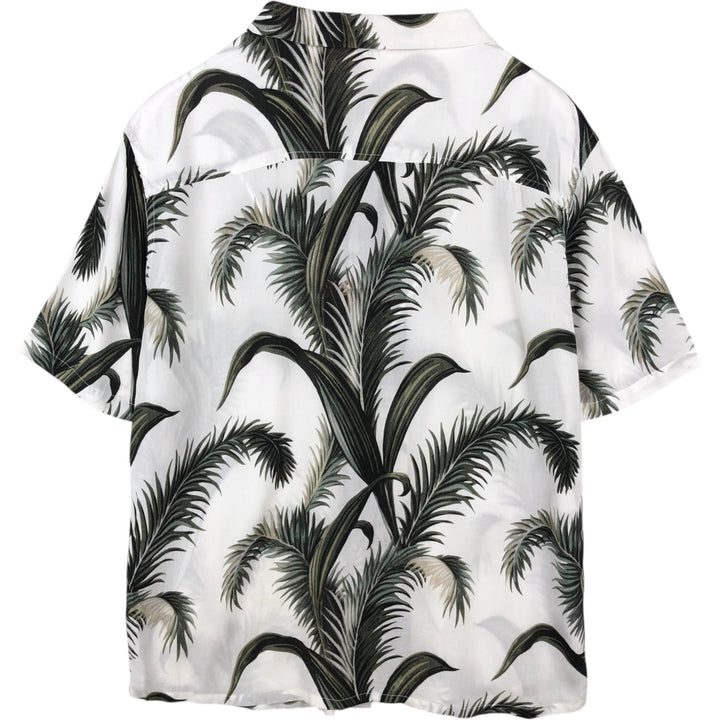 STUSSY All-Over Leaf Pattern Open Collar Rayon Hawaiian Aloha Shirt, Men's Size Small Rayon white type Vintage Second Hand