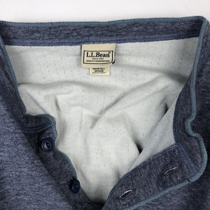 LLBean Henley Neck Long-Sleeve T-Shirt, Made in Canada, Men's Size M (approx.) cotton navy blue type Vintage Second Hand