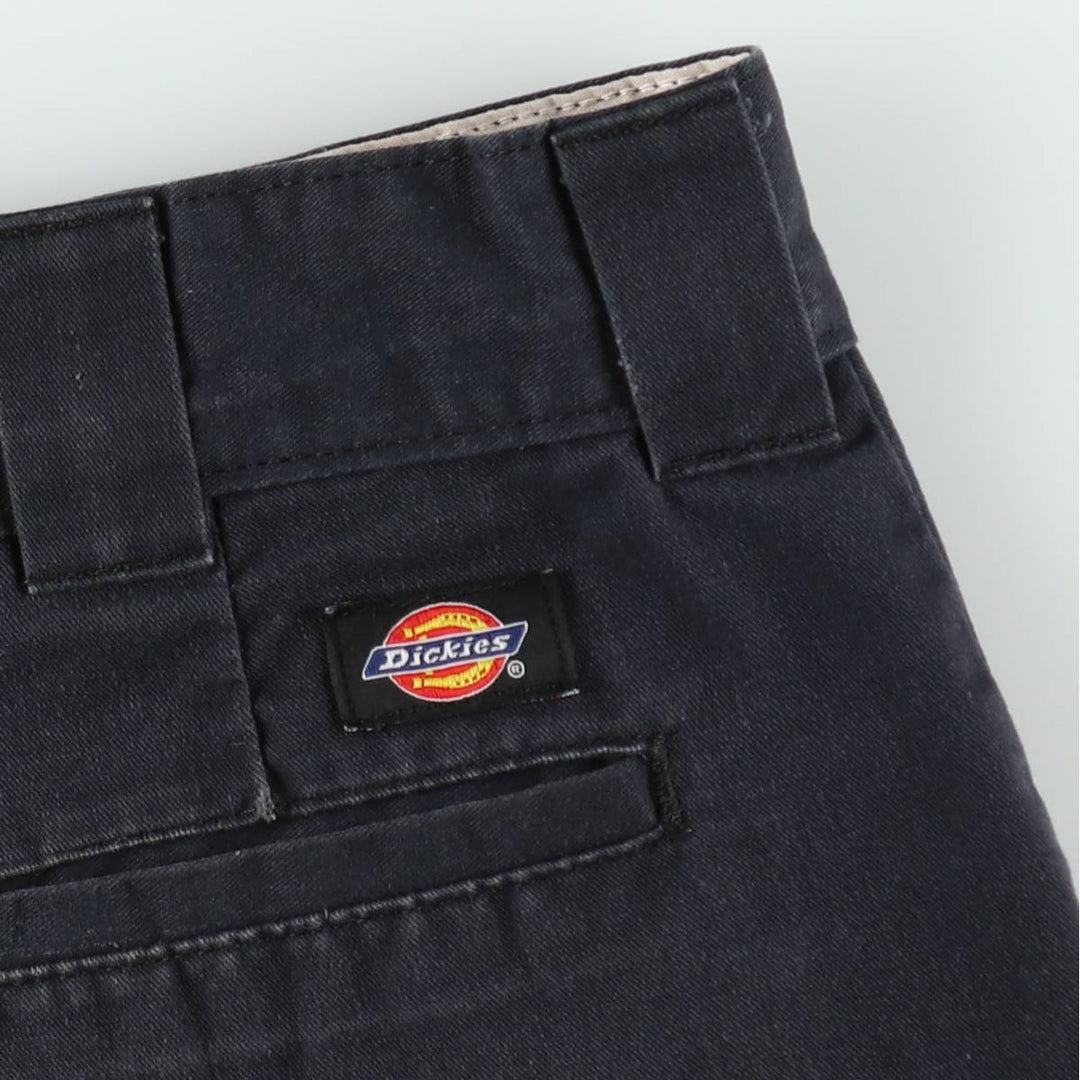 Dickies Regular Fit Cargo Shorts (Men's W34 equivalent) polyester black type Vintage Second Hand