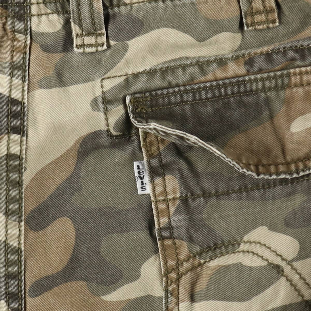 Levi's Camouflage Pattern Woodland Camo Cargo Shorts (Men's W39 equivalent) cotton Khaki type Vintage Second Hand
