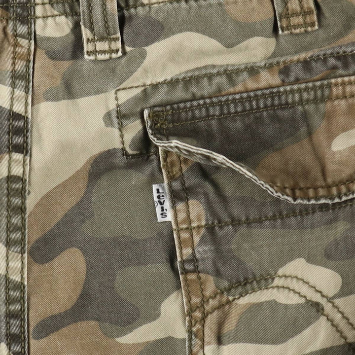 Levi's Camouflage Pattern Woodland Camo Cargo Shorts (Men's W39 equivalent) cotton Khaki type Vintage Second Hand