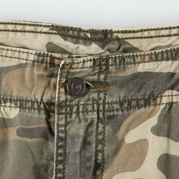Levi's Camouflage Pattern Woodland Camo Cargo Shorts (Men's W39 equivalent) cotton Khaki type Vintage Second Hand