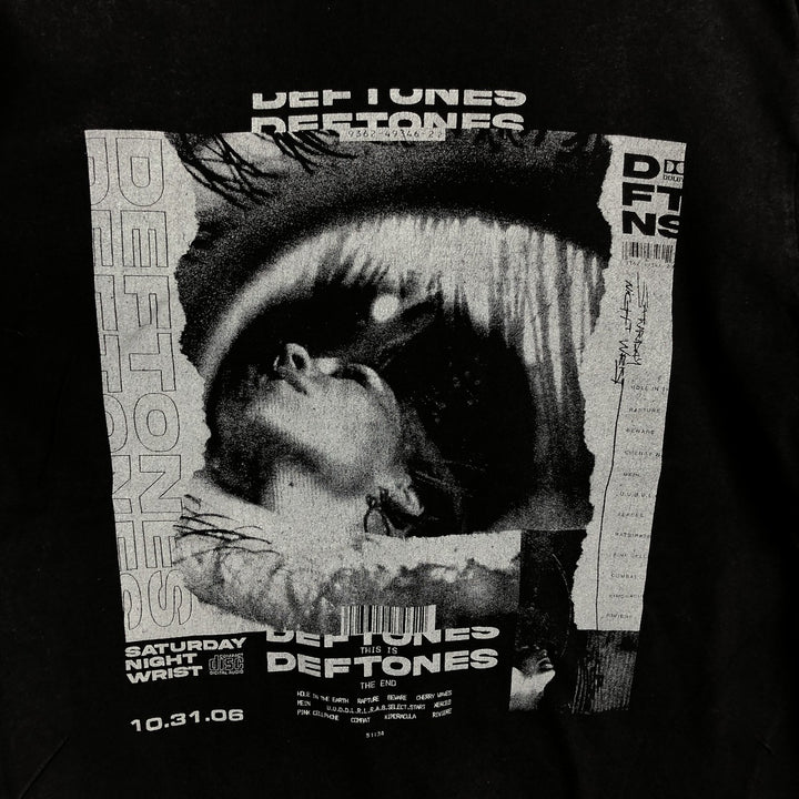 DEFTONES band t-shirt, men's size XL. unclear black type Vintage Second Hand