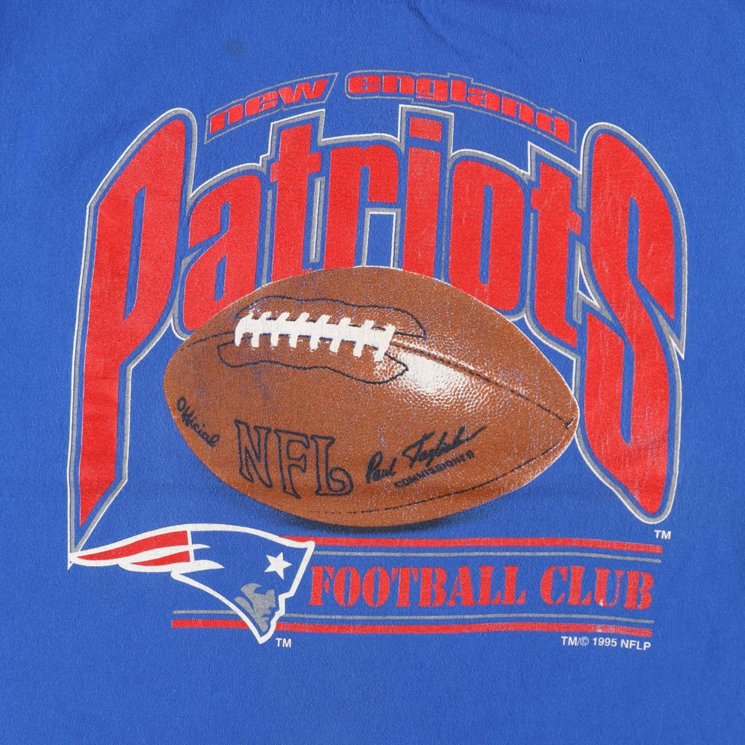 90'S LOGO ATHLETIC NFL New England Patriots Sports Print T-Shirt, Made in USA, Men's Size L (approx.), Vintage cotton blue type Vintage Second Hand