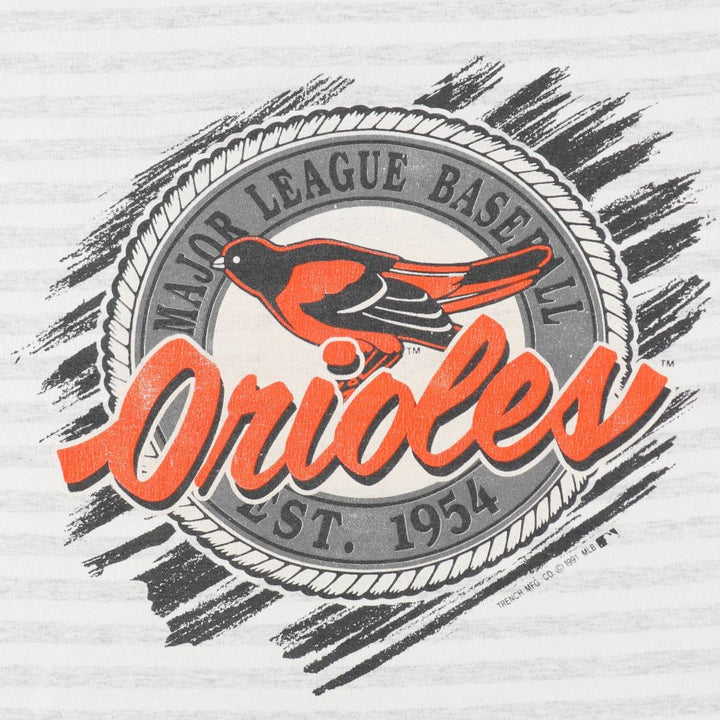 90'S TRENCH MLB Baltimore Orioles Striped Pattern Logo Print T-Shirt, Made in USA, Men's Size L (approx.), Vintage, Short Sleeve cotton white type Vintage Second Hand