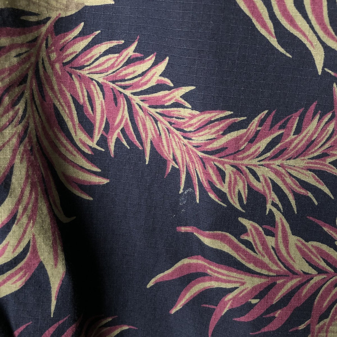 Eddie Bauer Relaxed Fit Leaf Pattern Hawaiian Aloha Shirt, Boxy Shirt, Men's Size XL (approx.) cotton navy blue type Vintage Second Hand