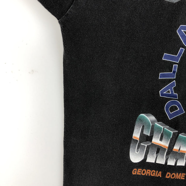 90'S Starter NFL Dallas Cowboys sports print T-shirt, Made in USA, Men's XL equivalent. cotton black type Vintage Second Hand