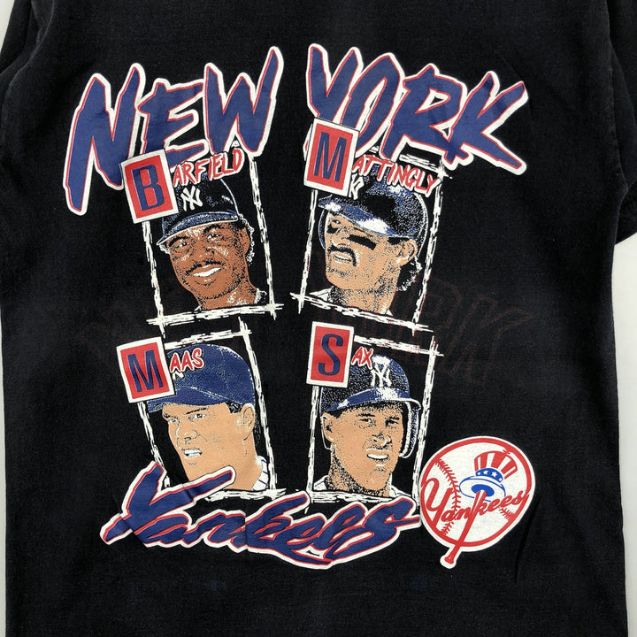 90'S NUTMEG MLB New York Yankees sports t-shirt, made in USA, men's size M equivalent, vintage. unclear black type Vintage Second Hand
