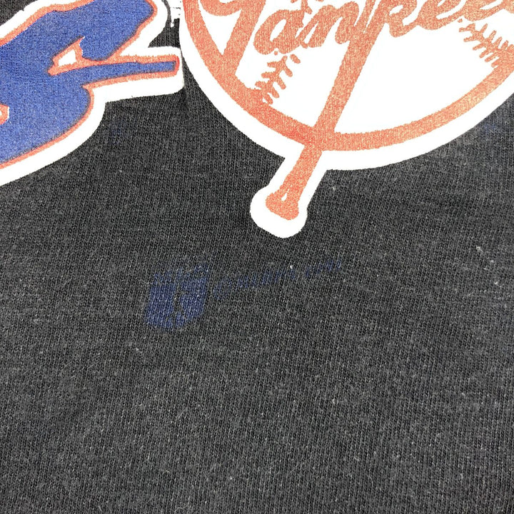 90'S NUTMEG MLB New York Yankees sports t-shirt, made in USA, men's size M equivalent, vintage. unclear black type Vintage Second Hand