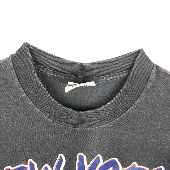 90'S NUTMEG MLB New York Yankees sports t-shirt, made in USA, men's size M equivalent, vintage. unclear black type Vintage Second Hand