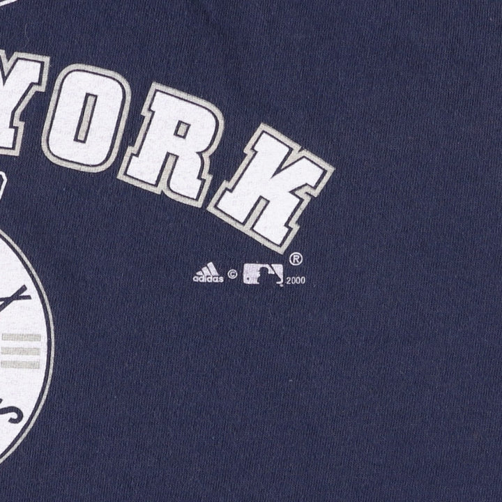 2000'S Adidas MLB New York Yankees sports print T-shirt, Made in USA, Men's XL equivalent. cotton navy blue type Vintage Second Hand