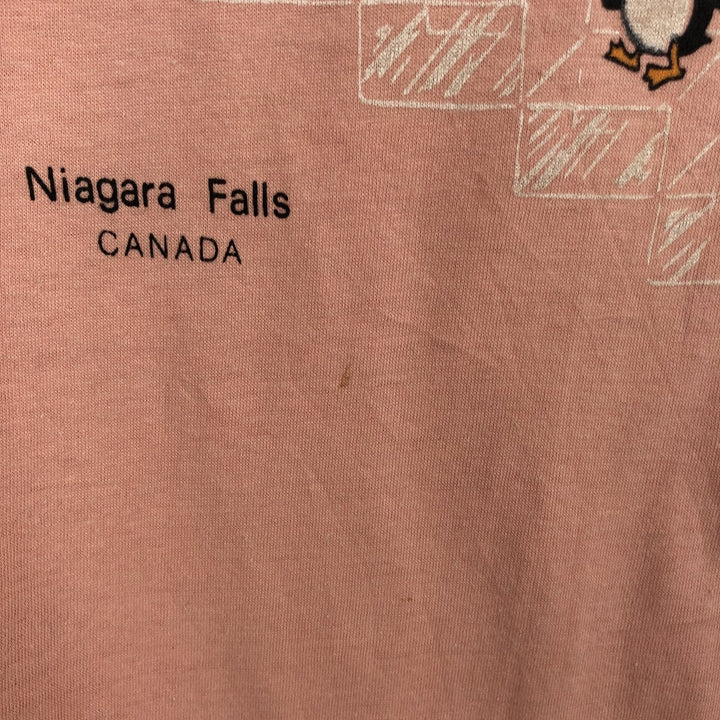 ~90'S COLLECTION UNIQUE Penguin Pattern Print T-Shirt, Made in Canada, Men's Size L (approx.), Vintage cotton coral Vintage Second Hand