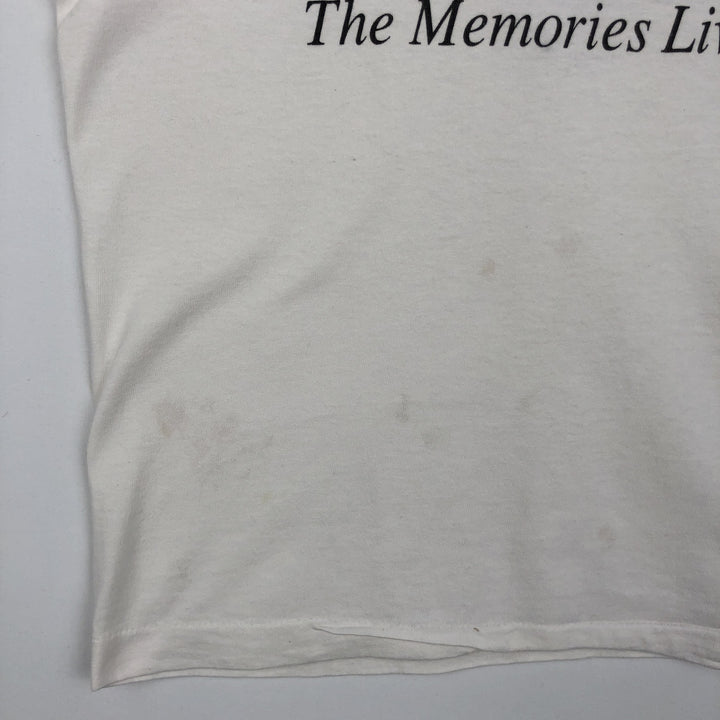 90'S Fruit of the Loom Memorial Stadium print T-shirt, Made in USA, Men's size M equivalent, Vintage cotton white type Vintage Second Hand