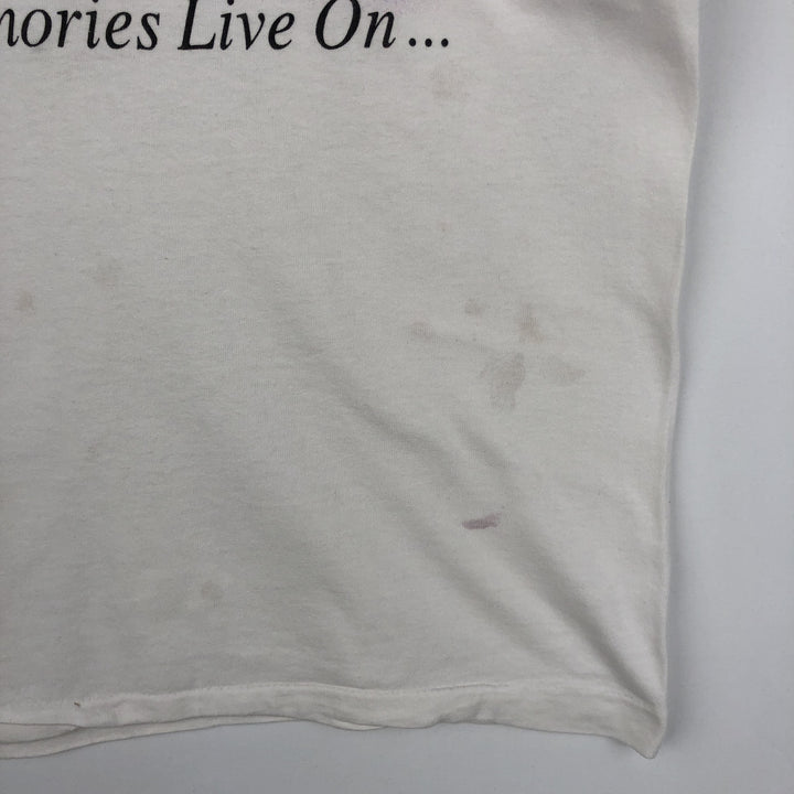 90'S Fruit of the Loom Memorial Stadium print T-shirt, Made in USA, Men's size M equivalent, Vintage cotton white type Vintage Second Hand