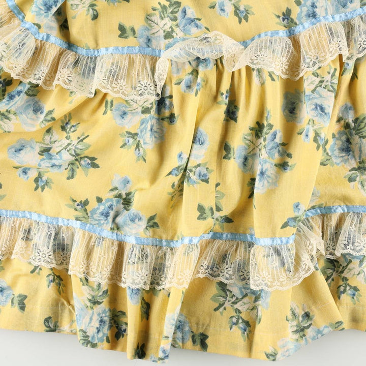 All-over floral print maxi dress with three-quarter sleeves and flared hem, women's size M equivalent, vintage. unclear yellow type Vintage Second Hand
