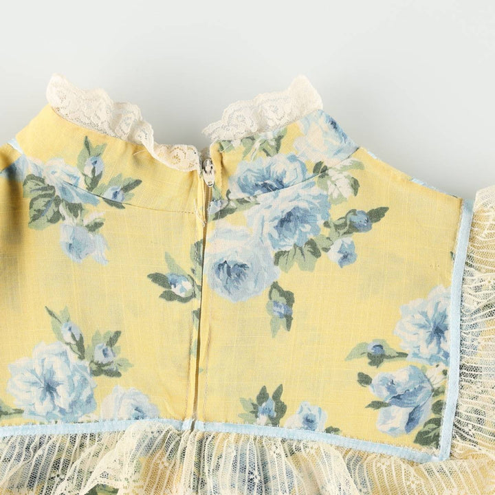 All-over floral print maxi dress with three-quarter sleeves and flared hem, women's size M equivalent, vintage. unclear yellow type Vintage Second Hand