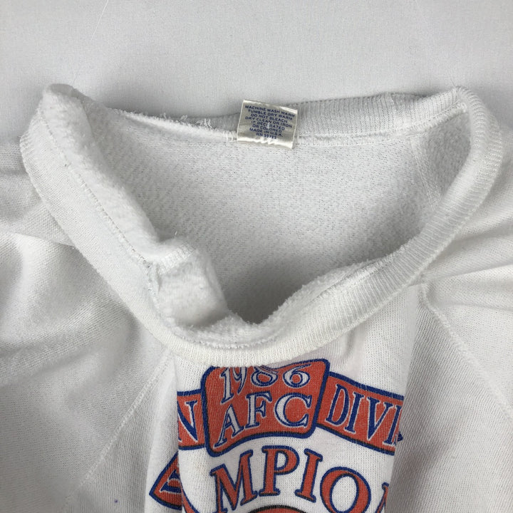 80'S TRENCH NFL Denver Broncos Print Sweatshirt, Made in USA, Men's Size L (Equivalent), Vintage polyester white type Vintage Second Hand
