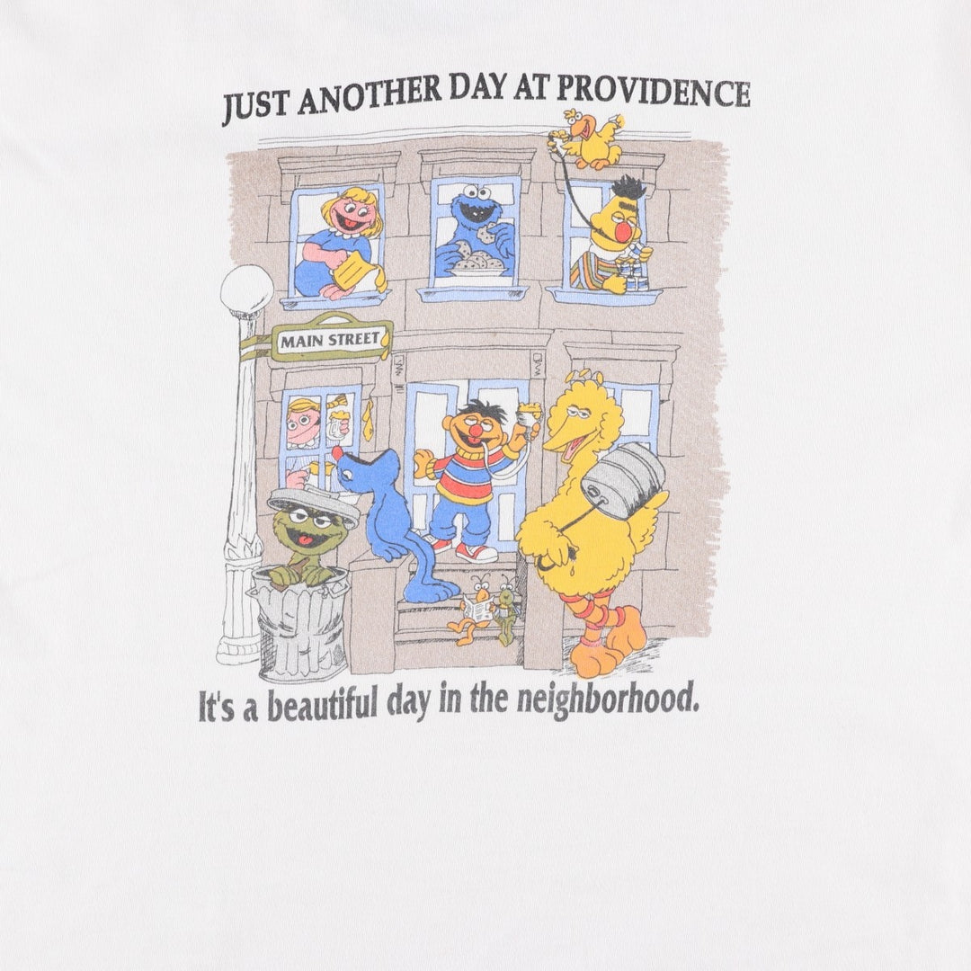 Fruit of the Loom Sesame Street Character Print T-Shirt, Made in USA, Men's Size XL (approx.) cotton white type Vintage Second Hand