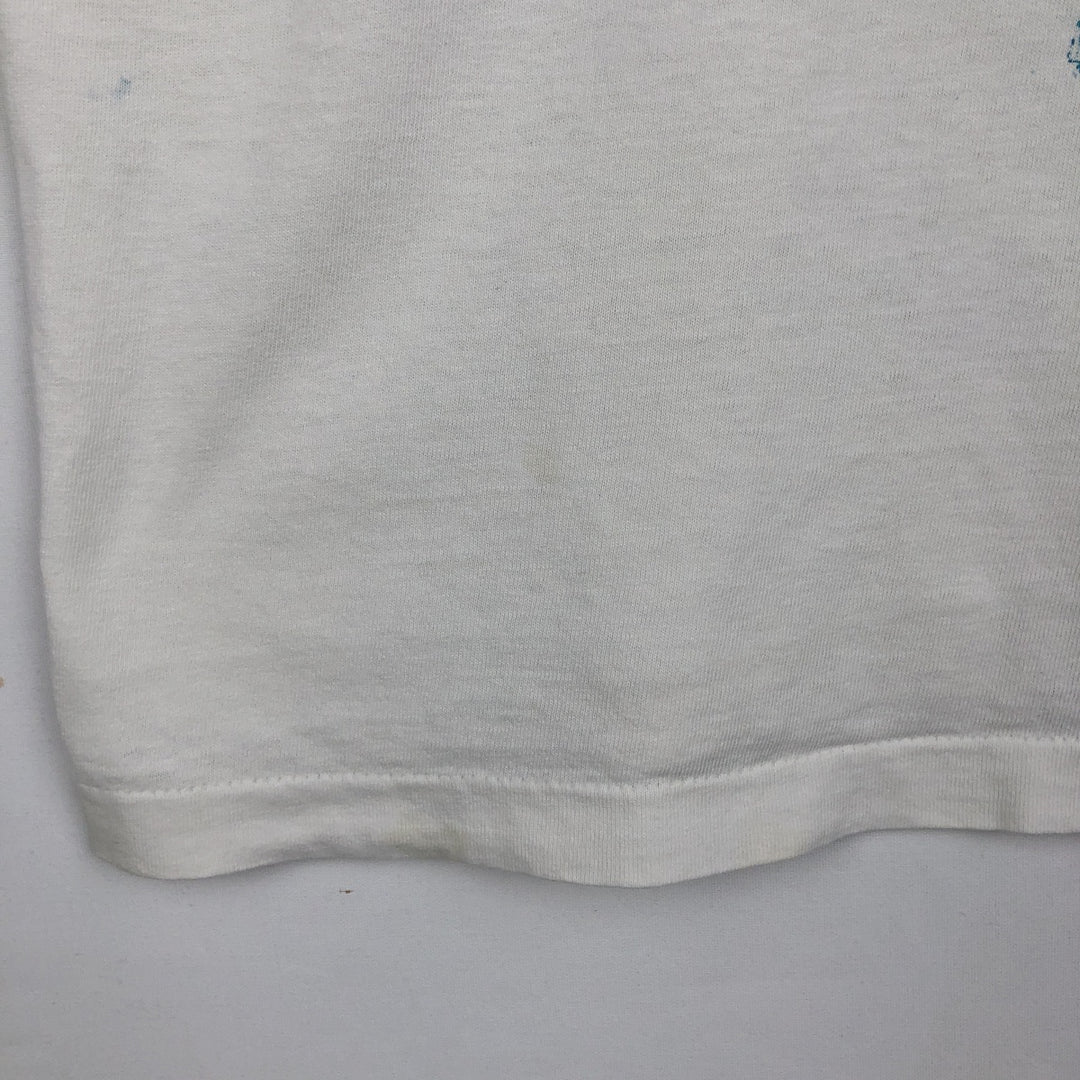 90'S Fruit of the Loom fish print t-shirt, made in Canada, men's size L equivalent, vintage. cotton white type Vintage Second Hand