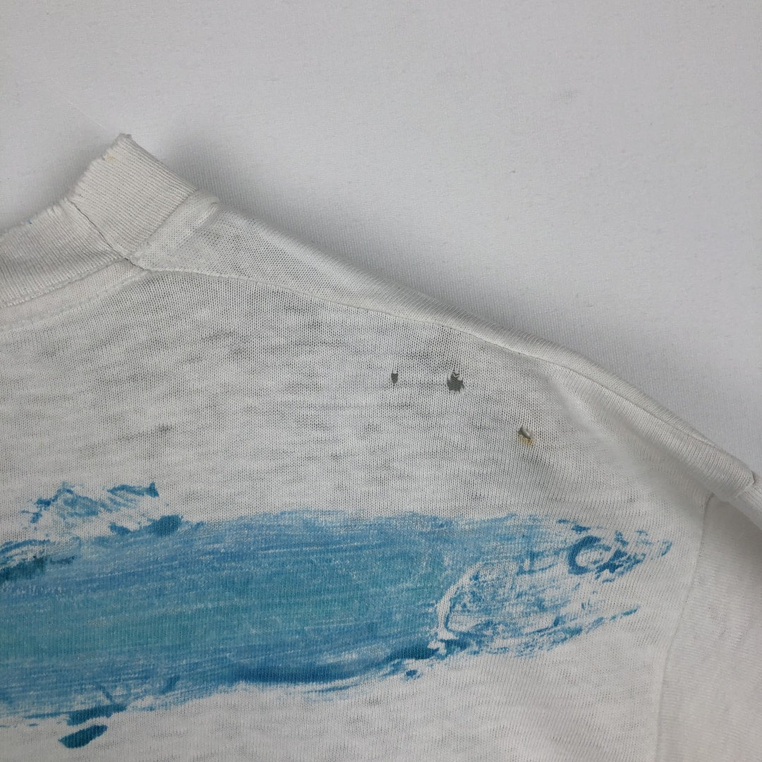 90'S Fruit of the Loom fish print t-shirt, made in Canada, men's size L equivalent, vintage. cotton white type Vintage Second Hand
