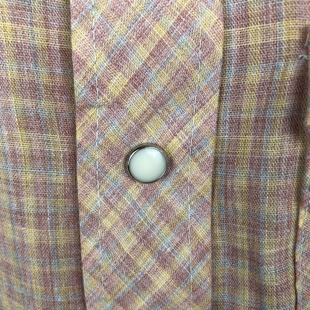 1970'S Wrangler Rainbow Tag Check Pattern Long-Sleeve Western Shirt, Made in USA, Women's Size S (Equivalent), Vintage polyester pink type Vintage Second Hand