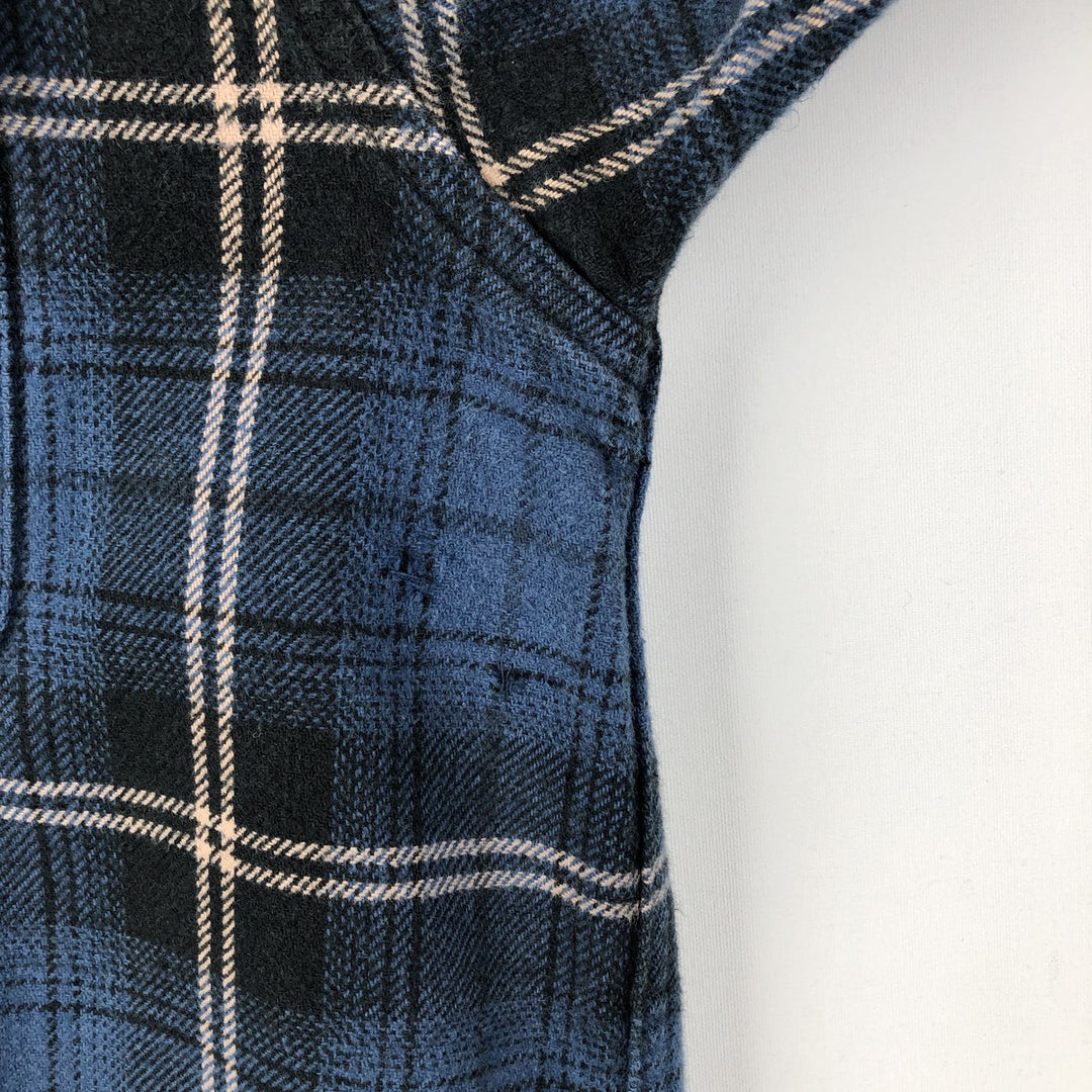 FIELD and STREAM Long Sleeve Flannel Check Shirt, Men's Size L cotton blue type Vintage Second Hand