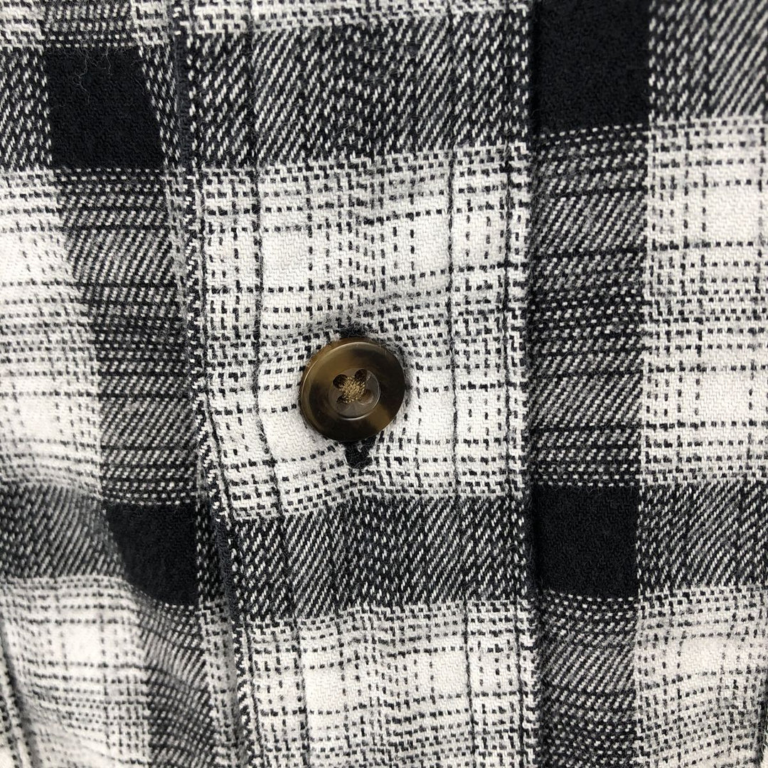 Carhartt Relaxed Fit Check Pattern Long Sleeve Button-Down Light Flannel Check Shirt, Men's Size L (approx.) cotton black type Vintage Second Hand