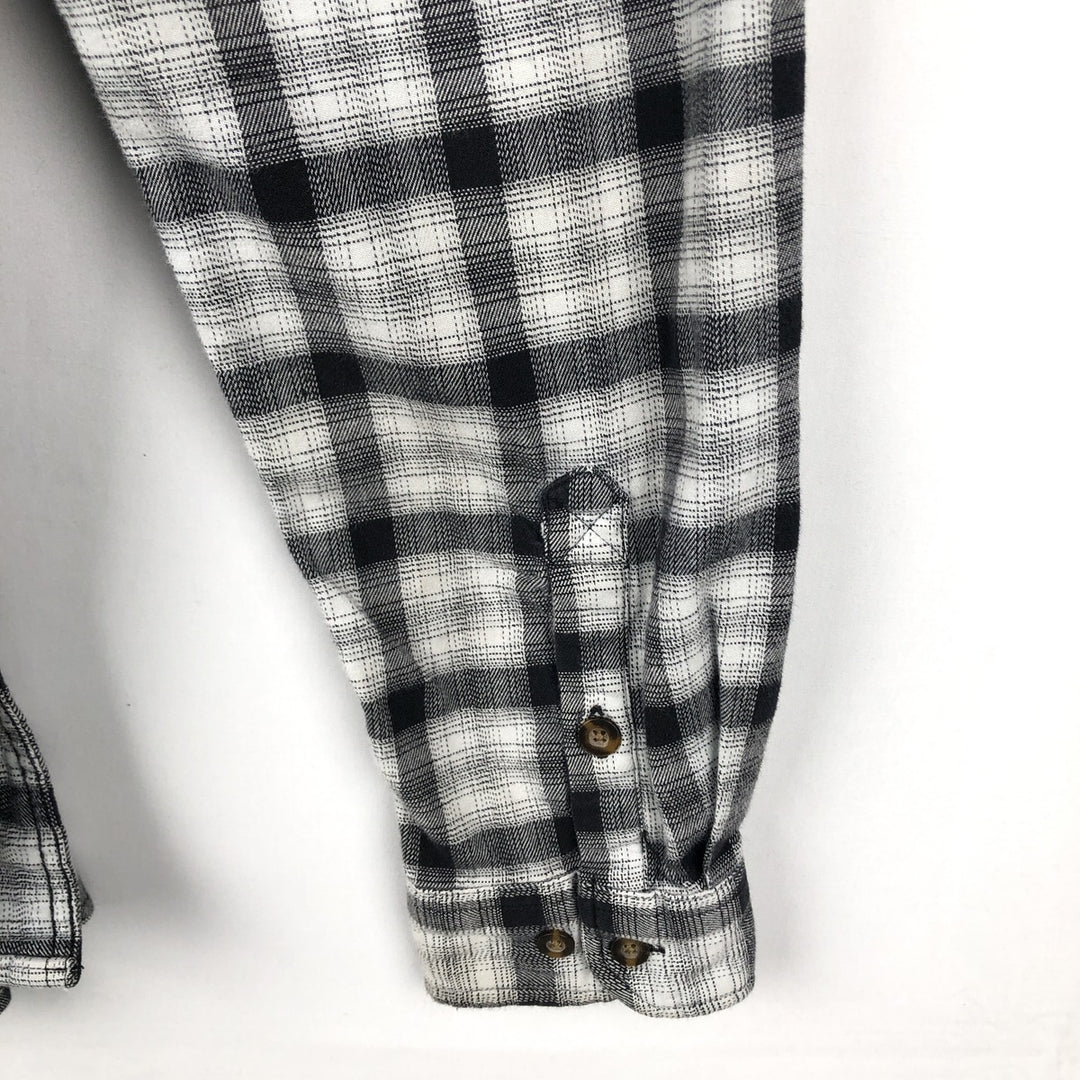 Carhartt Relaxed Fit Check Pattern Long Sleeve Button-Down Light Flannel Check Shirt, Men's Size L (approx.) cotton black type Vintage Second Hand