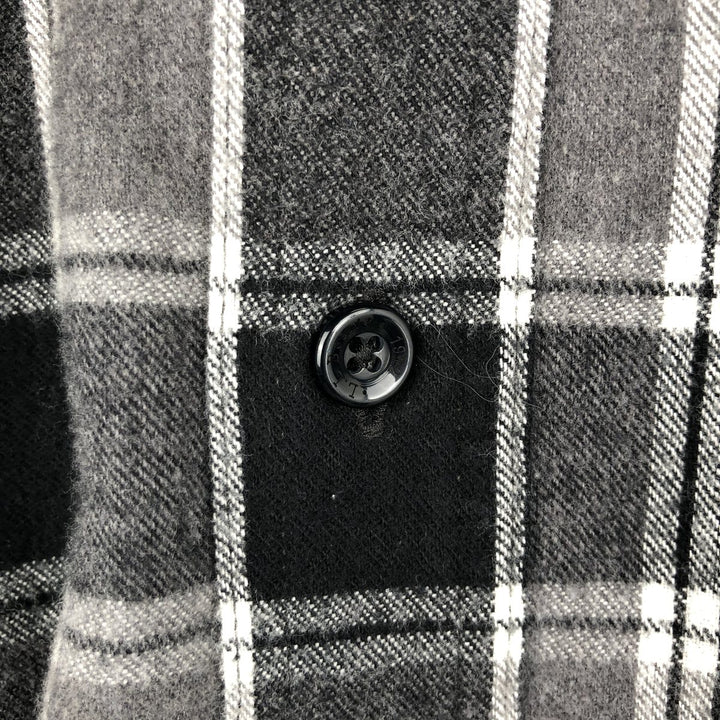 LLBean Slightly Fitted Long Sleeve Button-Down Light Flannel Check Shirt, Men's Size Medium cotton black type Vintage Second Hand